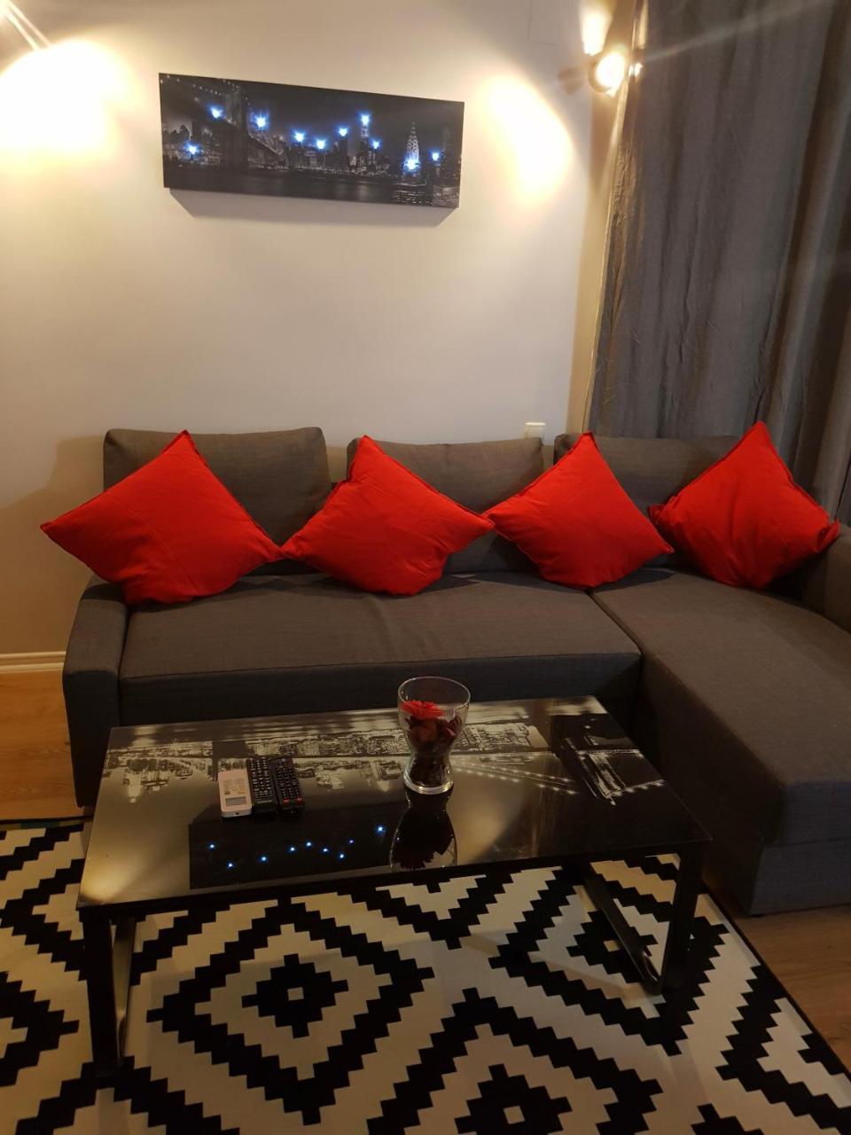Modern Apartment With Pool In North Bucharest Cretuleasca Exteriér fotografie