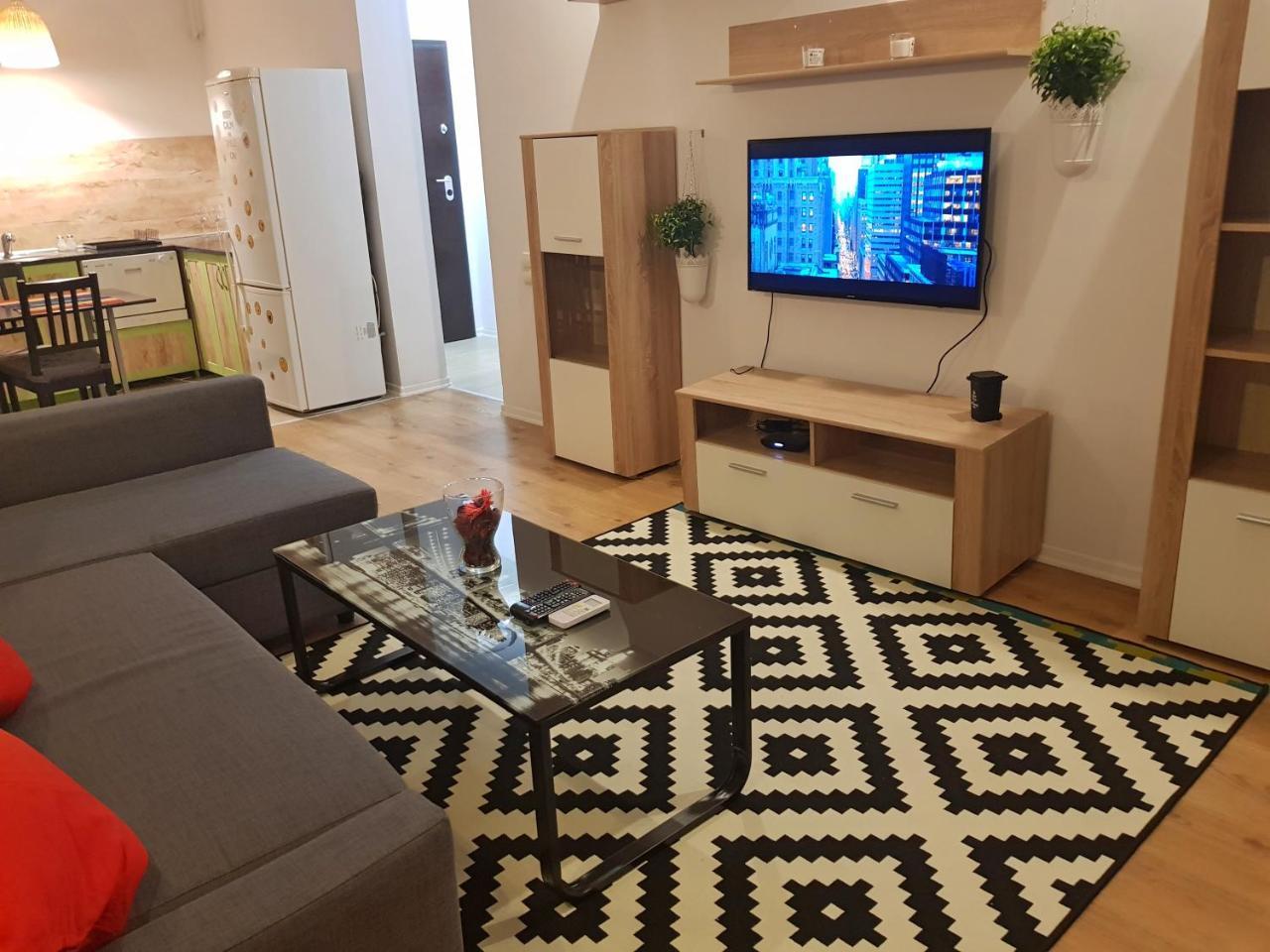 Modern Apartment With Pool In North Bucharest Cretuleasca Exteriér fotografie